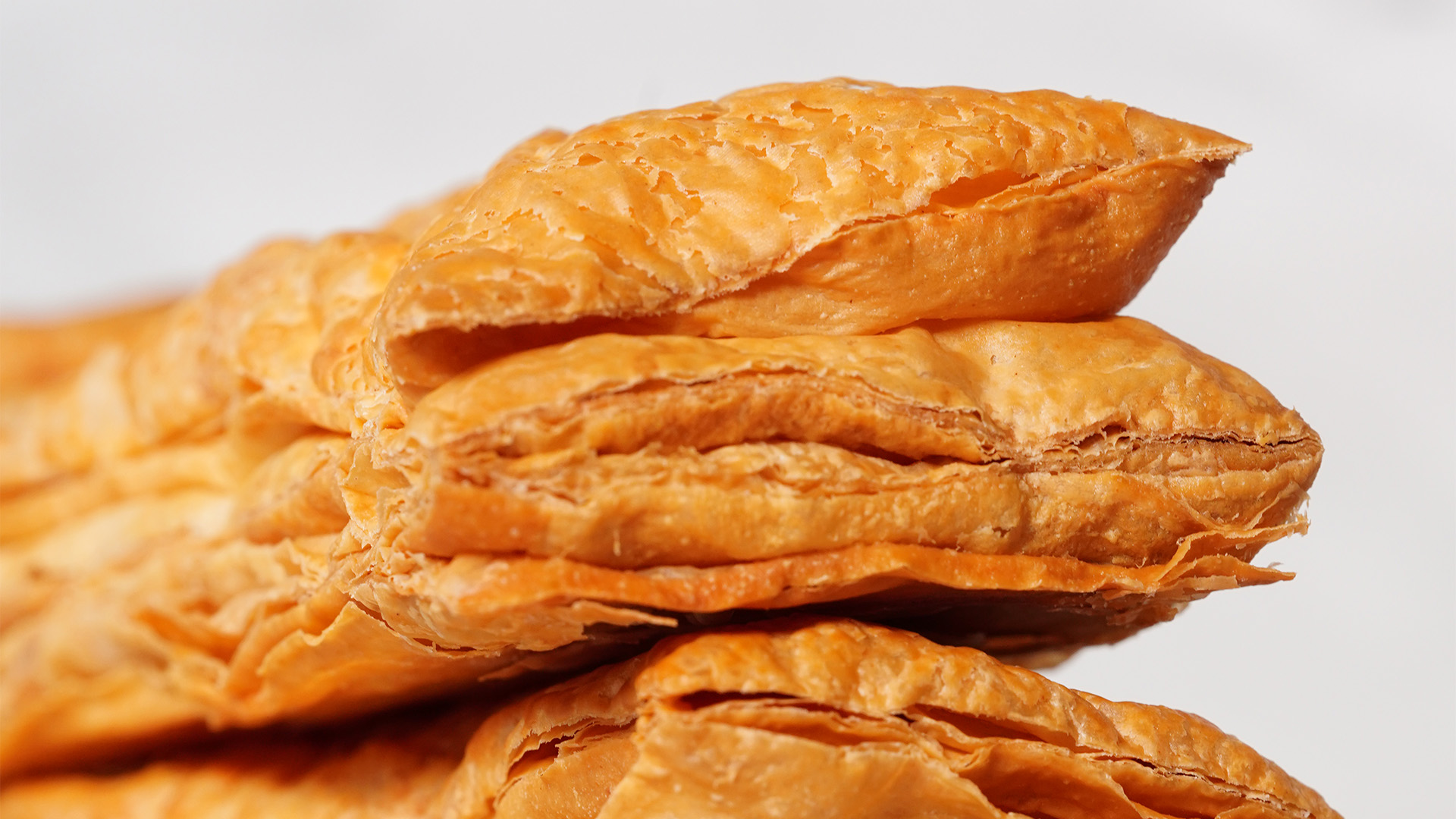 Ide Puff Pastry untuk Jualan Margin 50%+ (Lengkap HPP & Analisa Gizi)