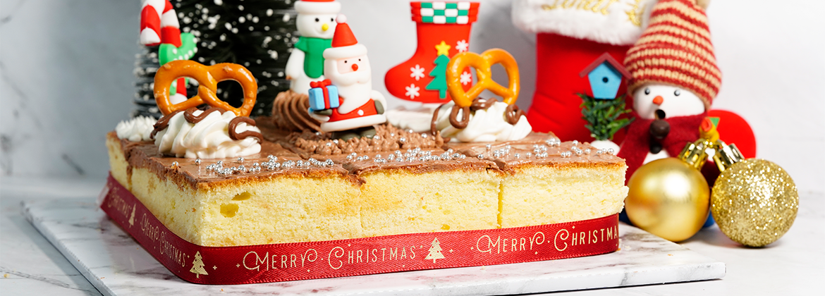 Christmas Hazelnut Slice Cake